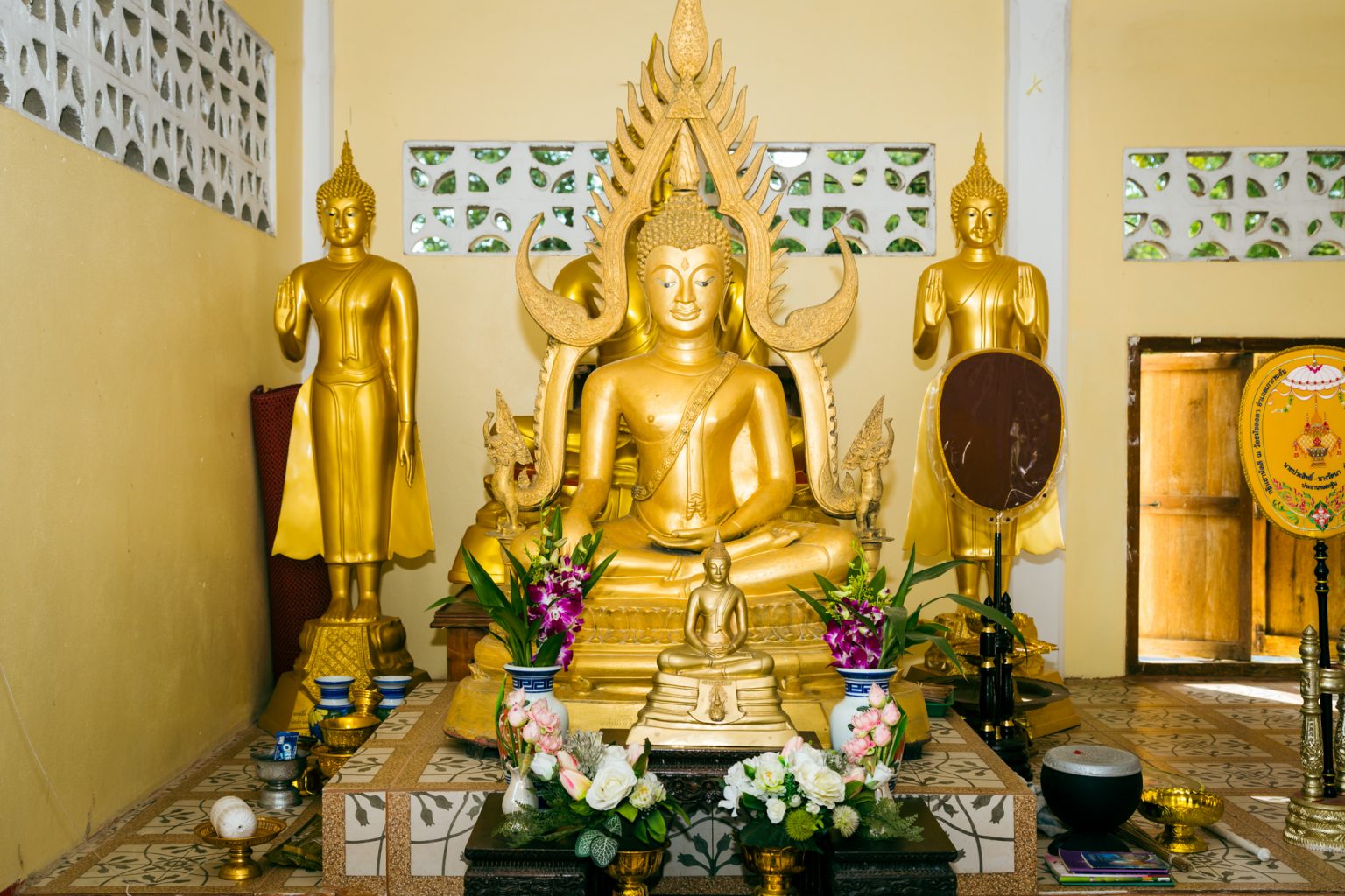Buddha statue temple