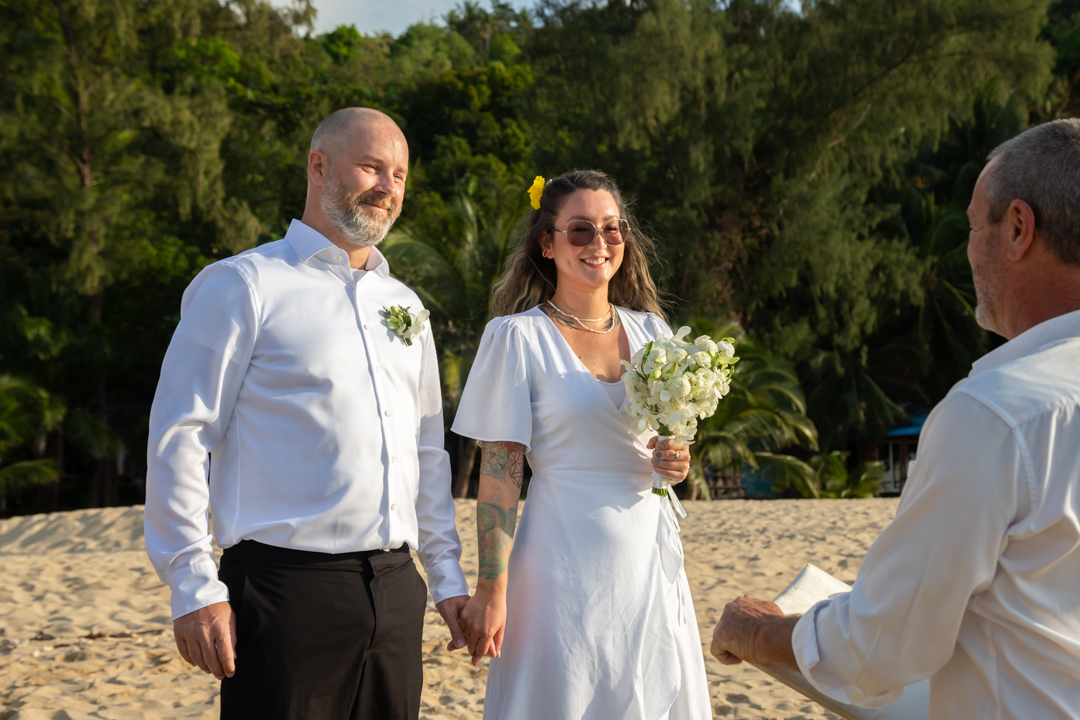 elopement ceremony beach
