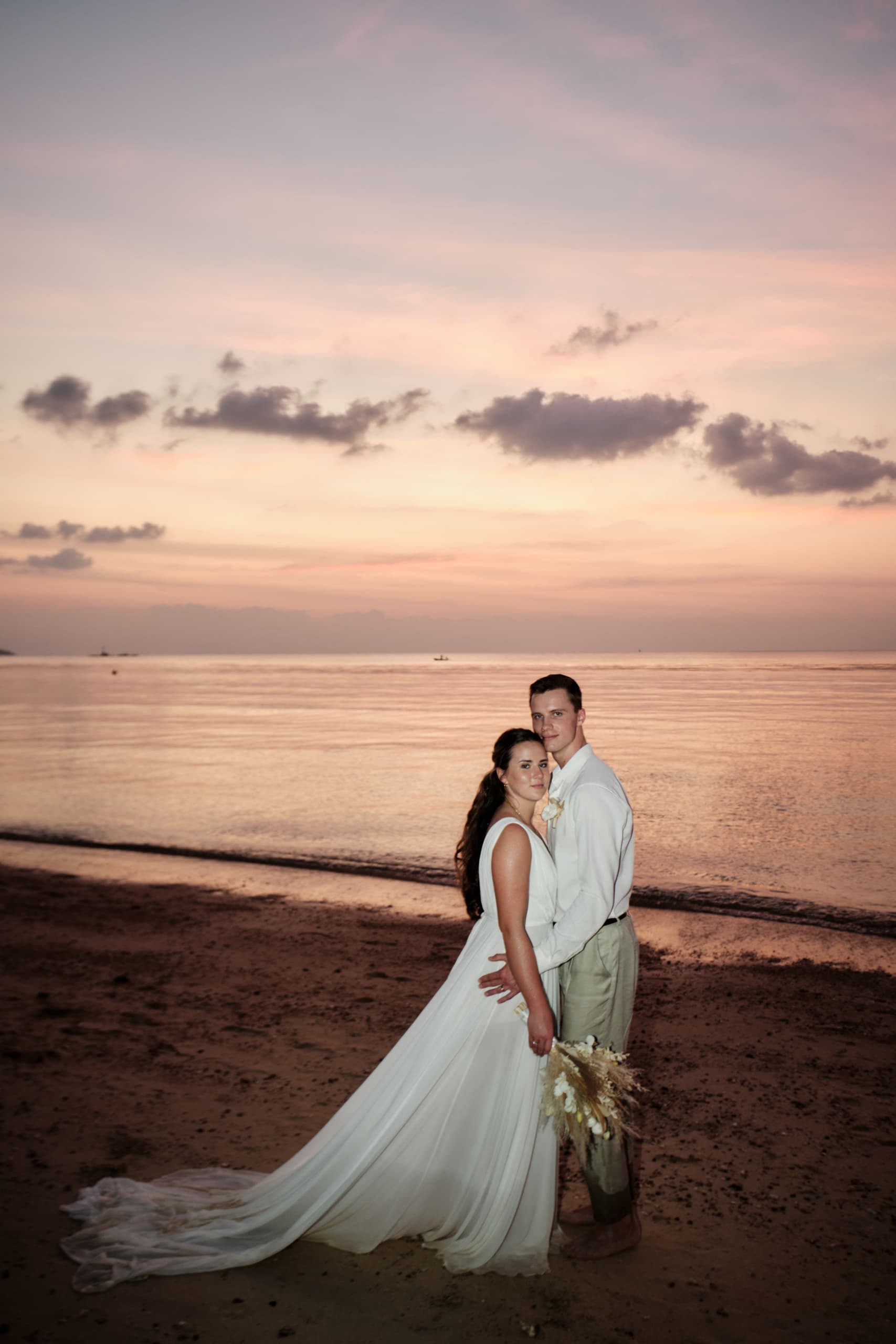 wedding couple sunset shooting