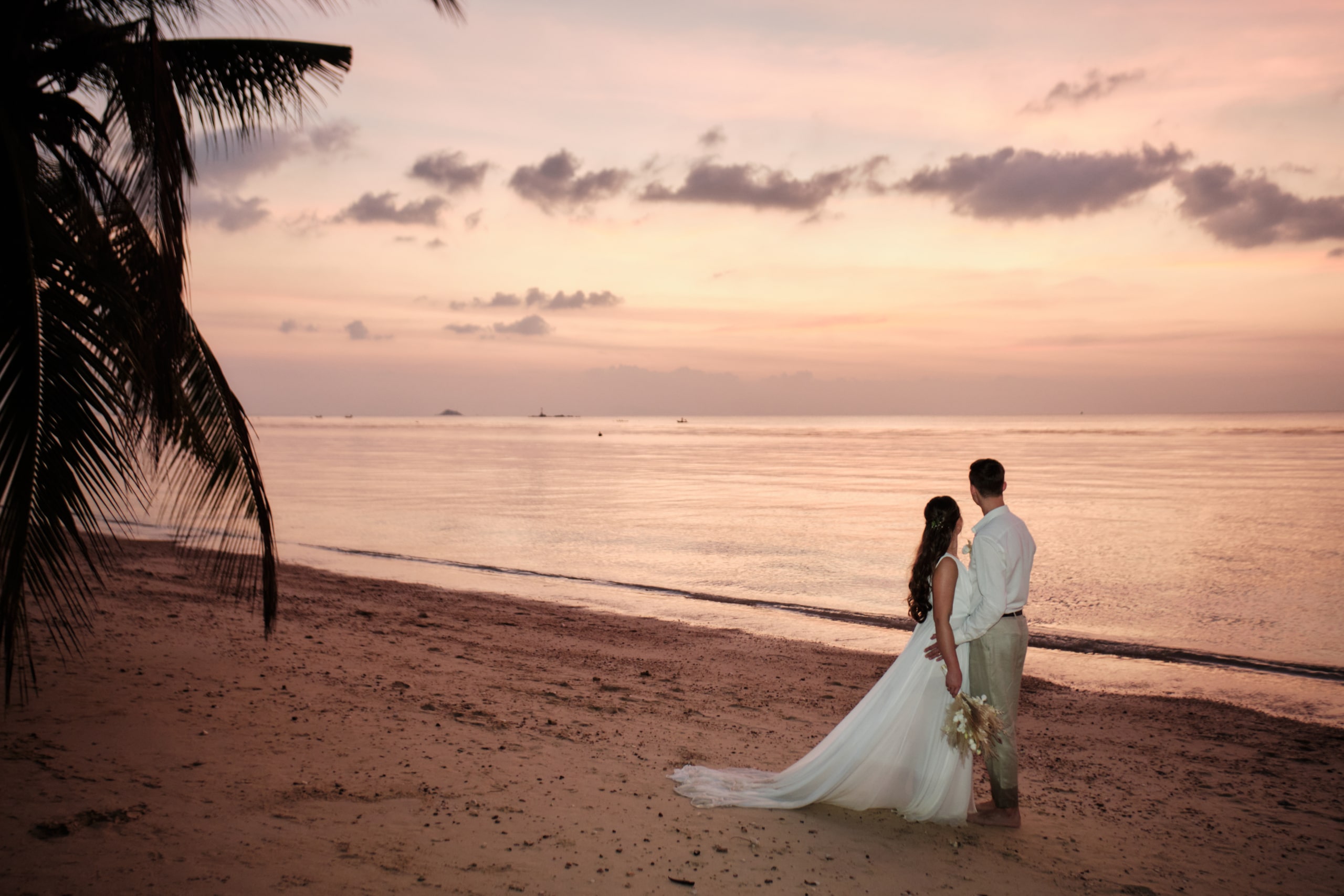 wedding couple sunset shooting