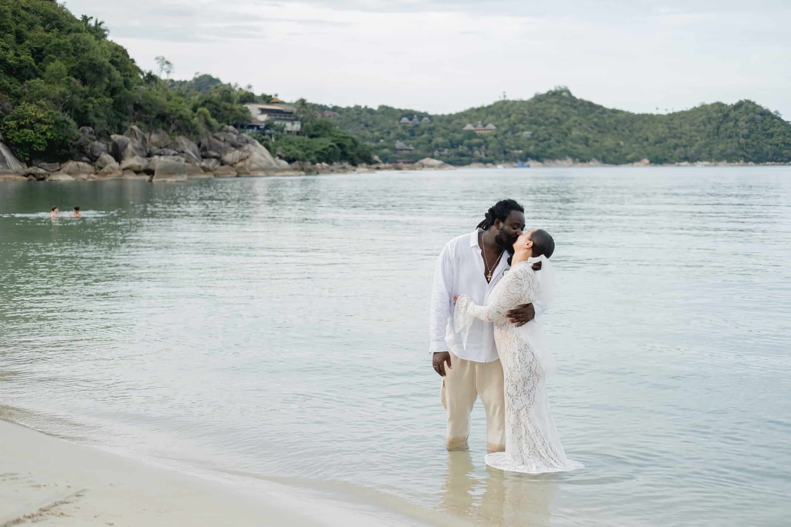 couple beach wedding