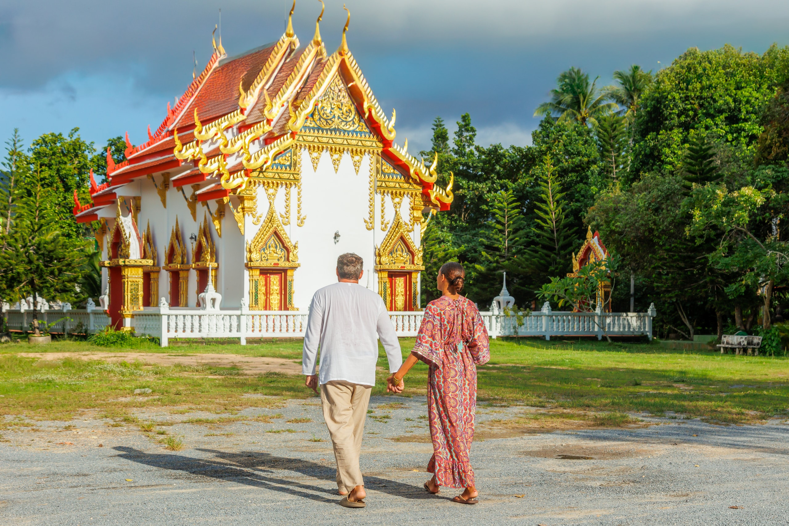 temple wedding couple shooting