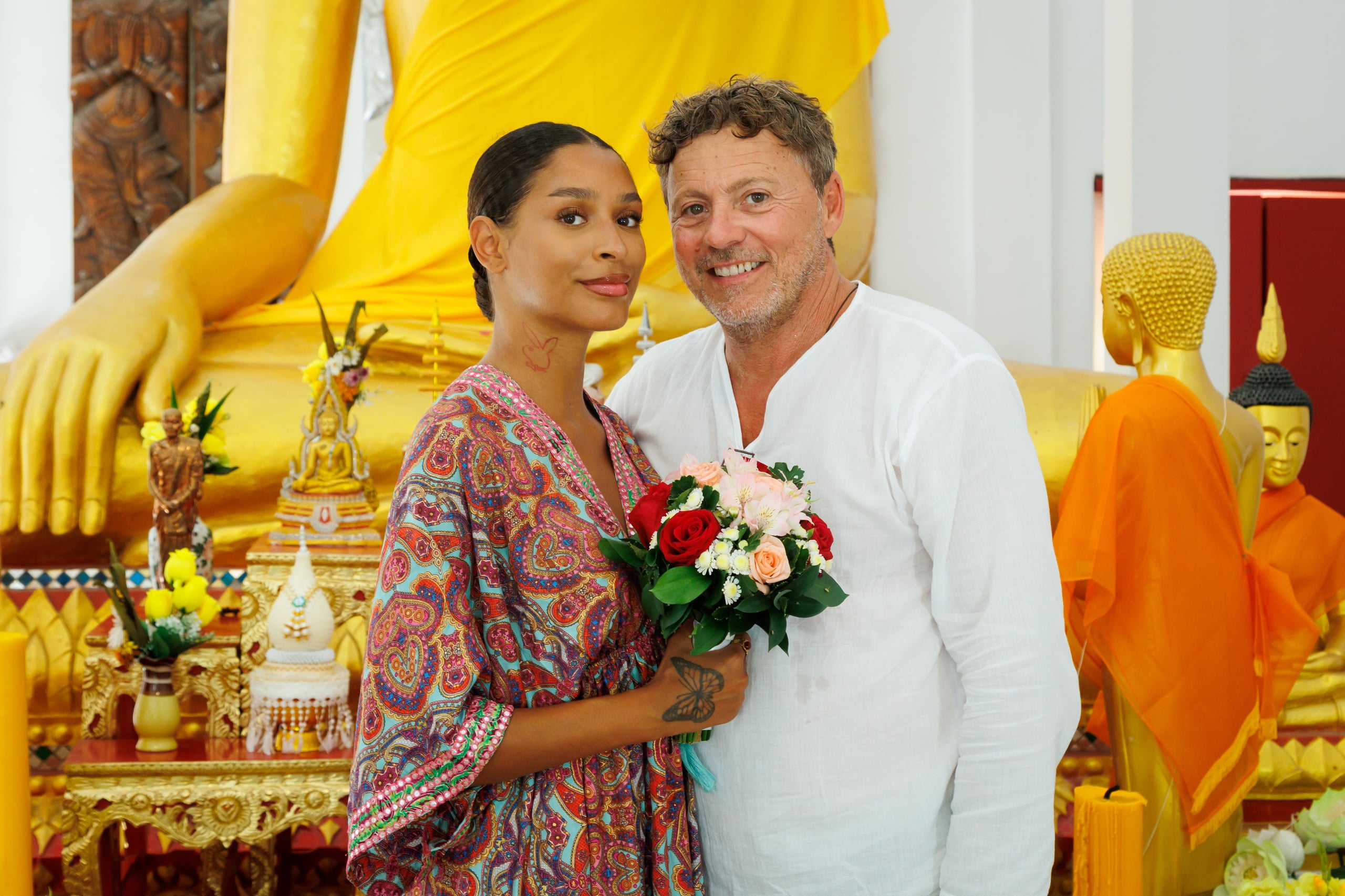 temple wedding couple shooting