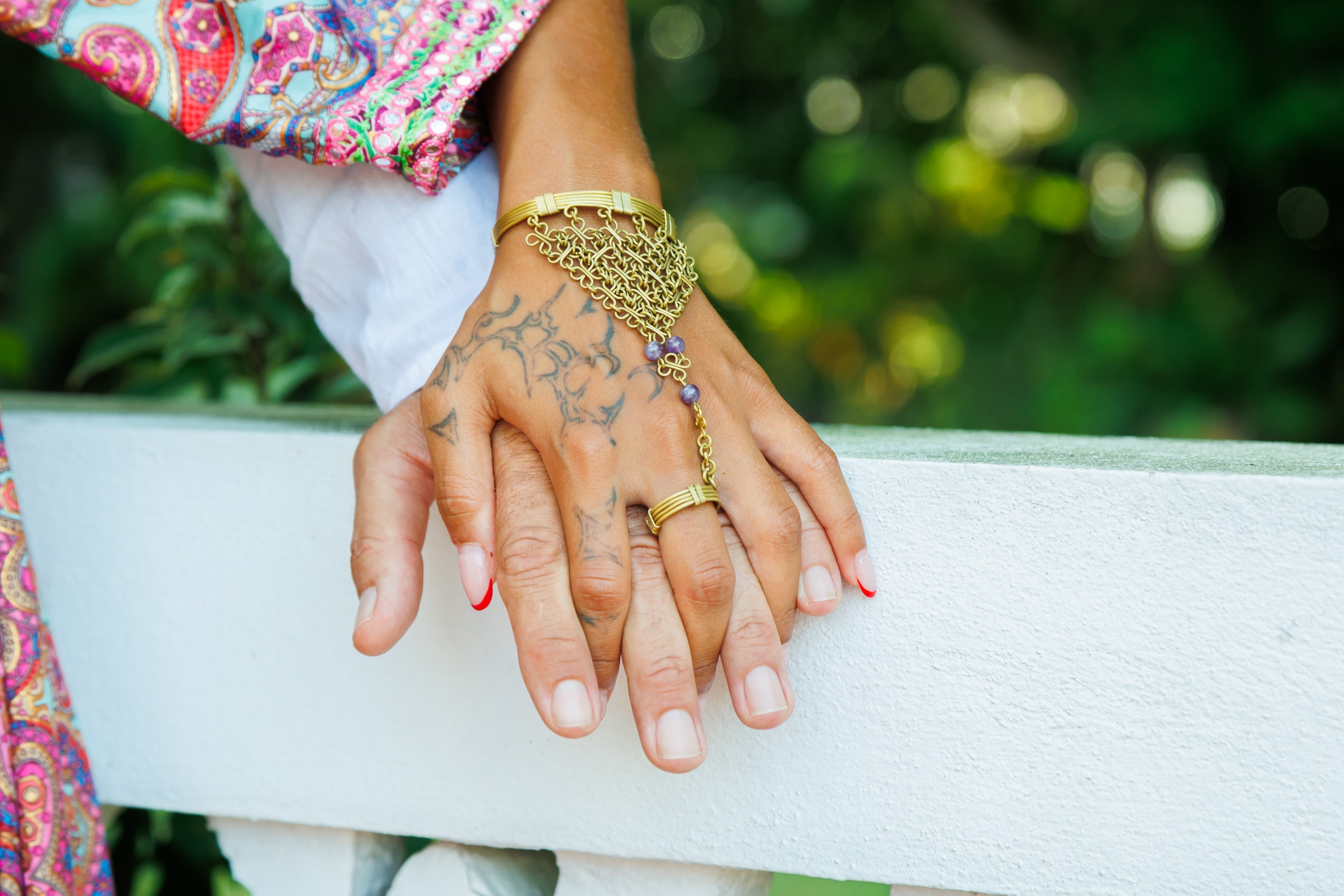 wedding holding hands