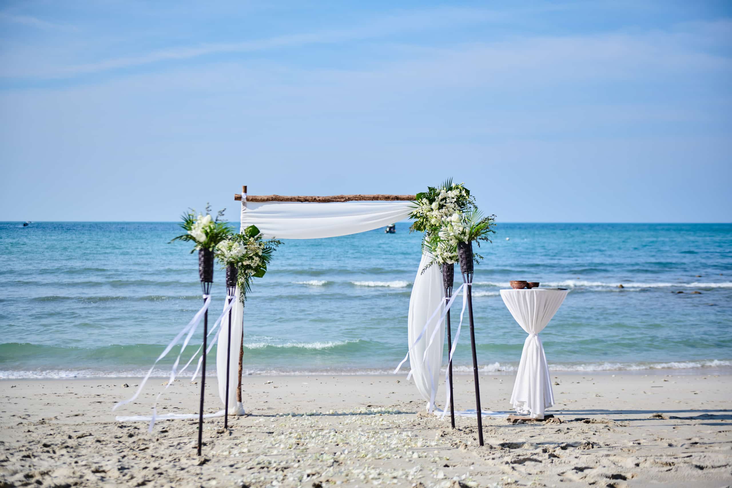 beach wedding decoration