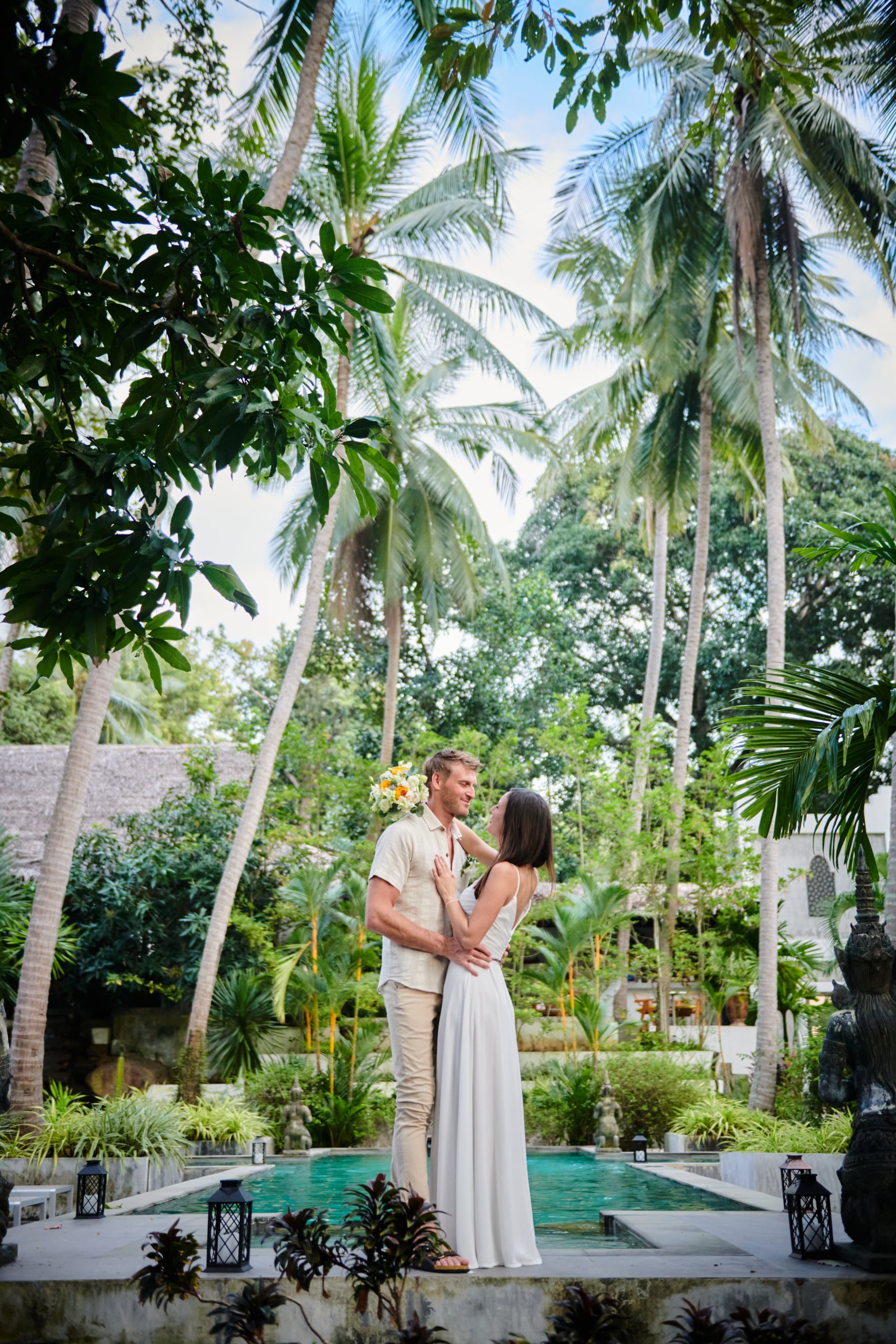 tropical wedding couple shooting