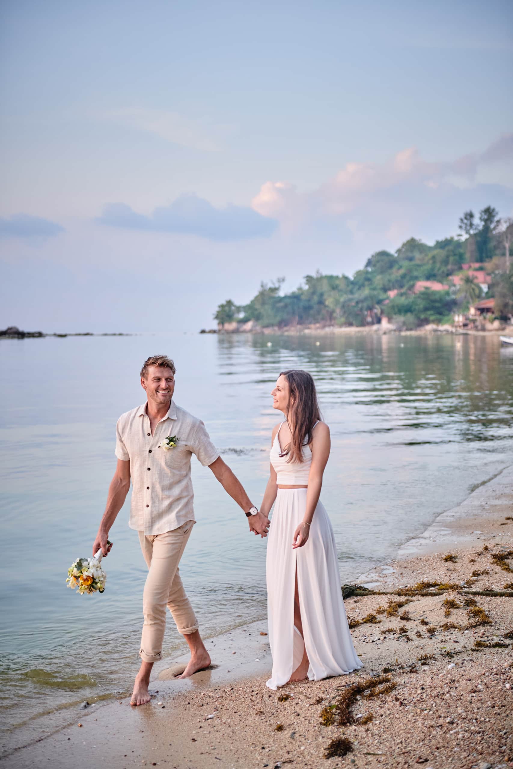 beach wedding sunset couple shooting