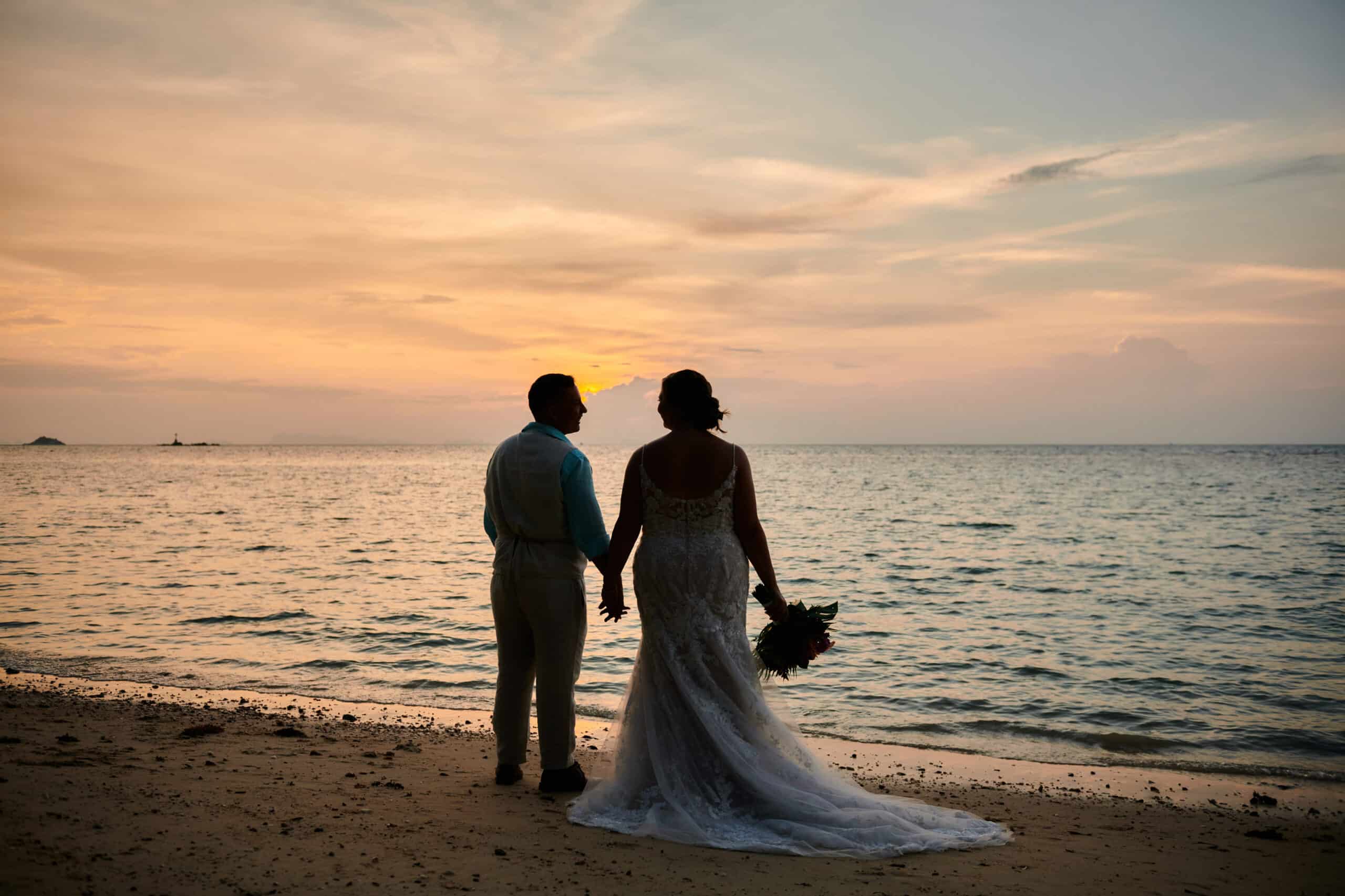 sunset wedding couple shooting