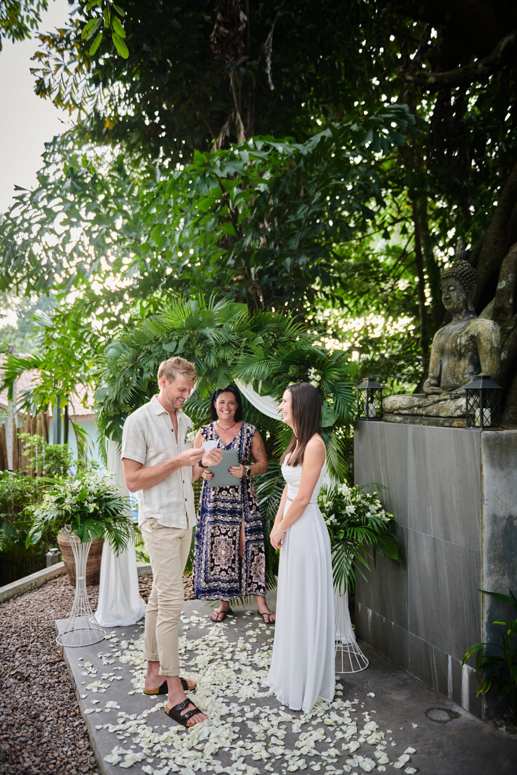 tropical wedding ceremony