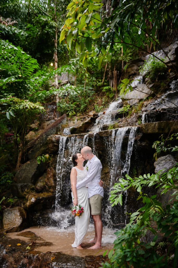 waterfall wedding couple shooting