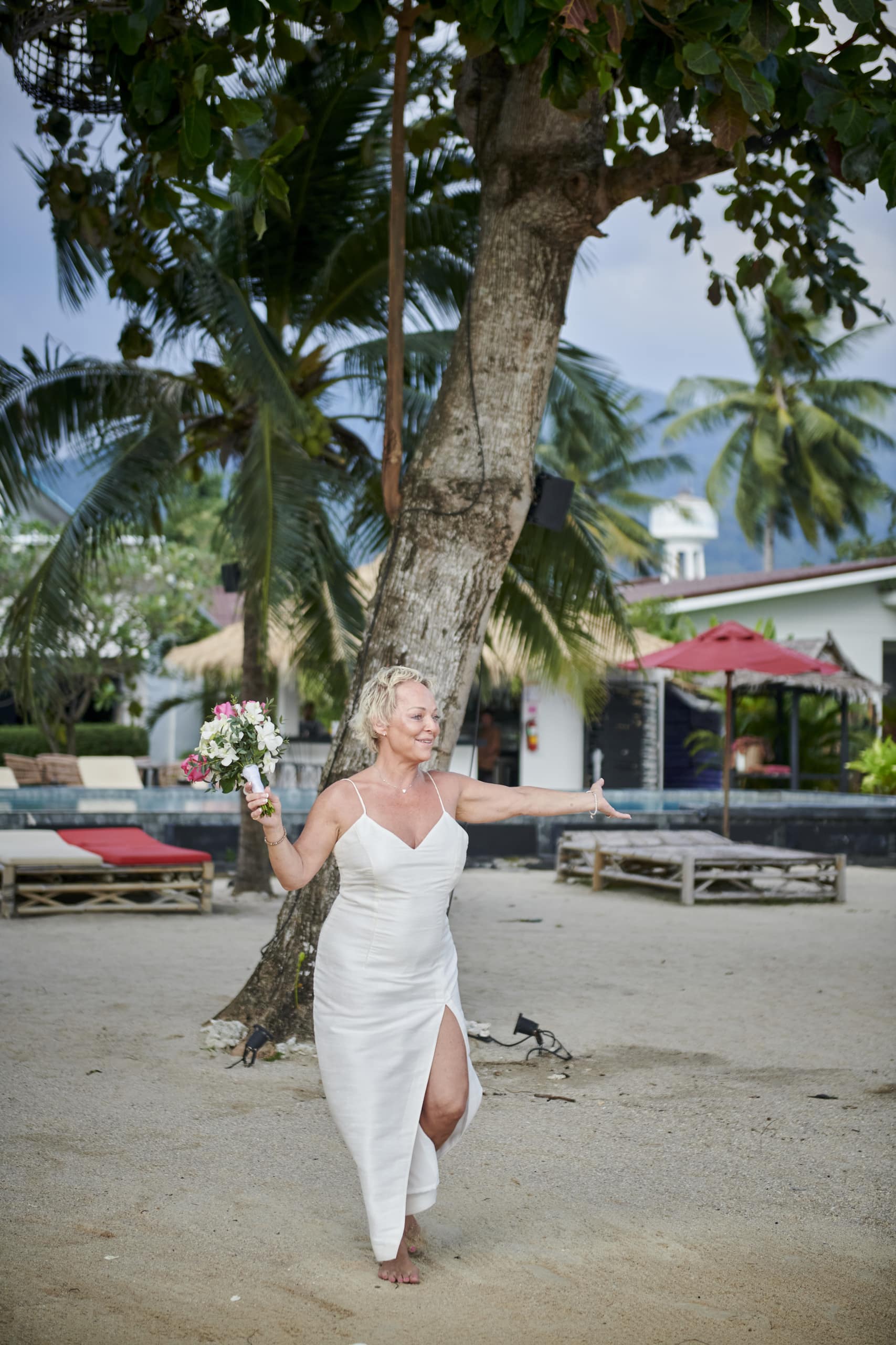 beach wedding bride