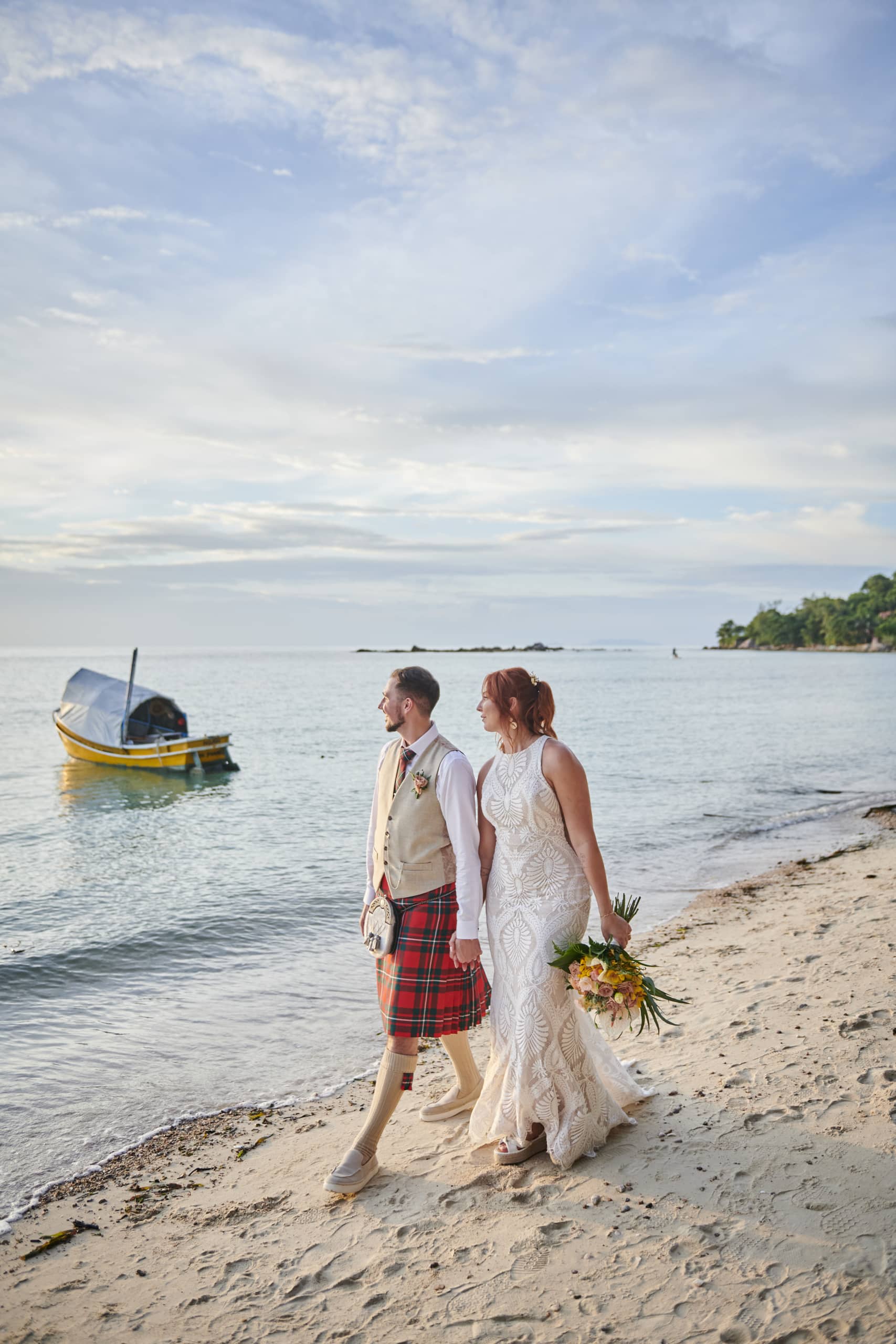 beach wedding couple