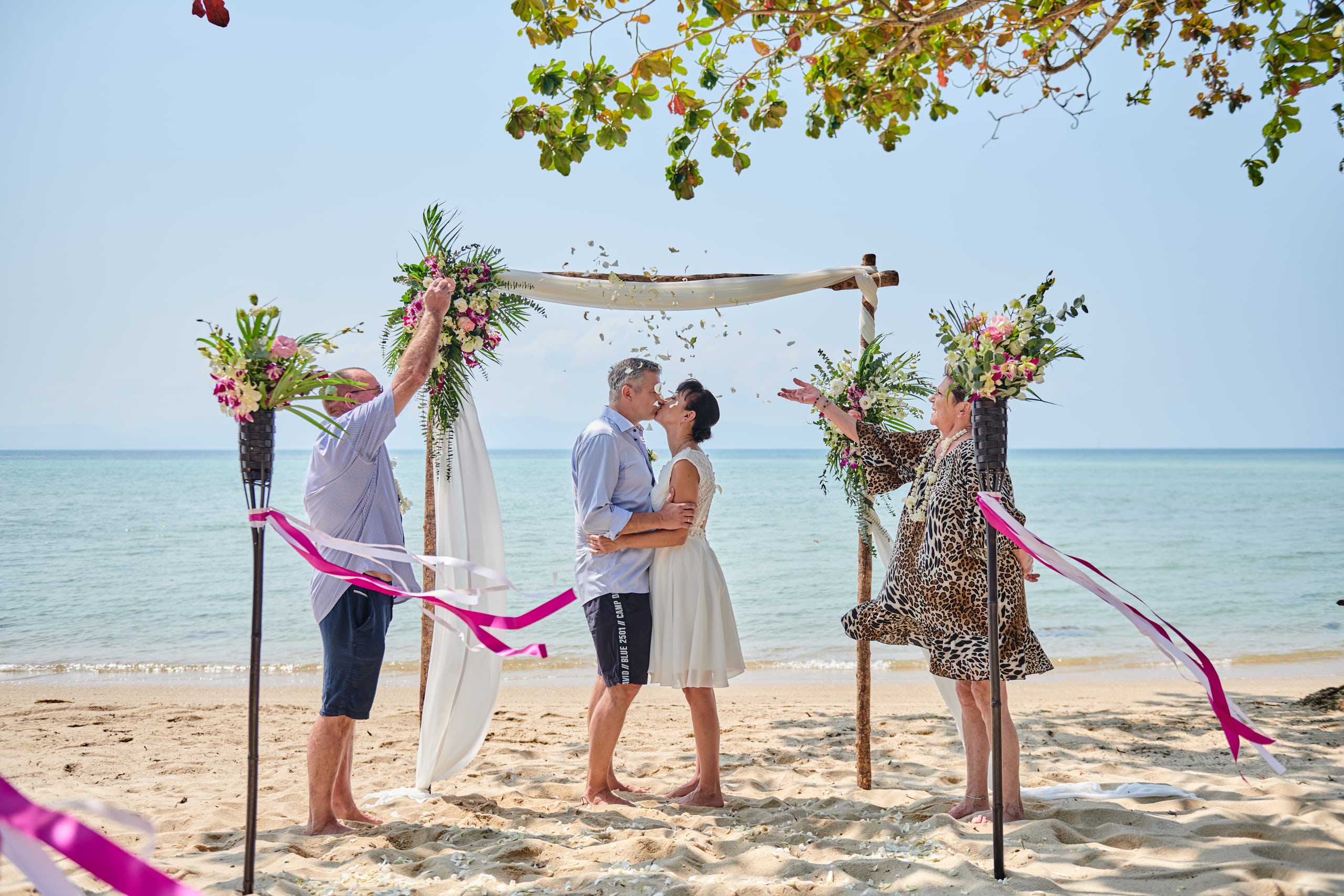 beach wedding couple