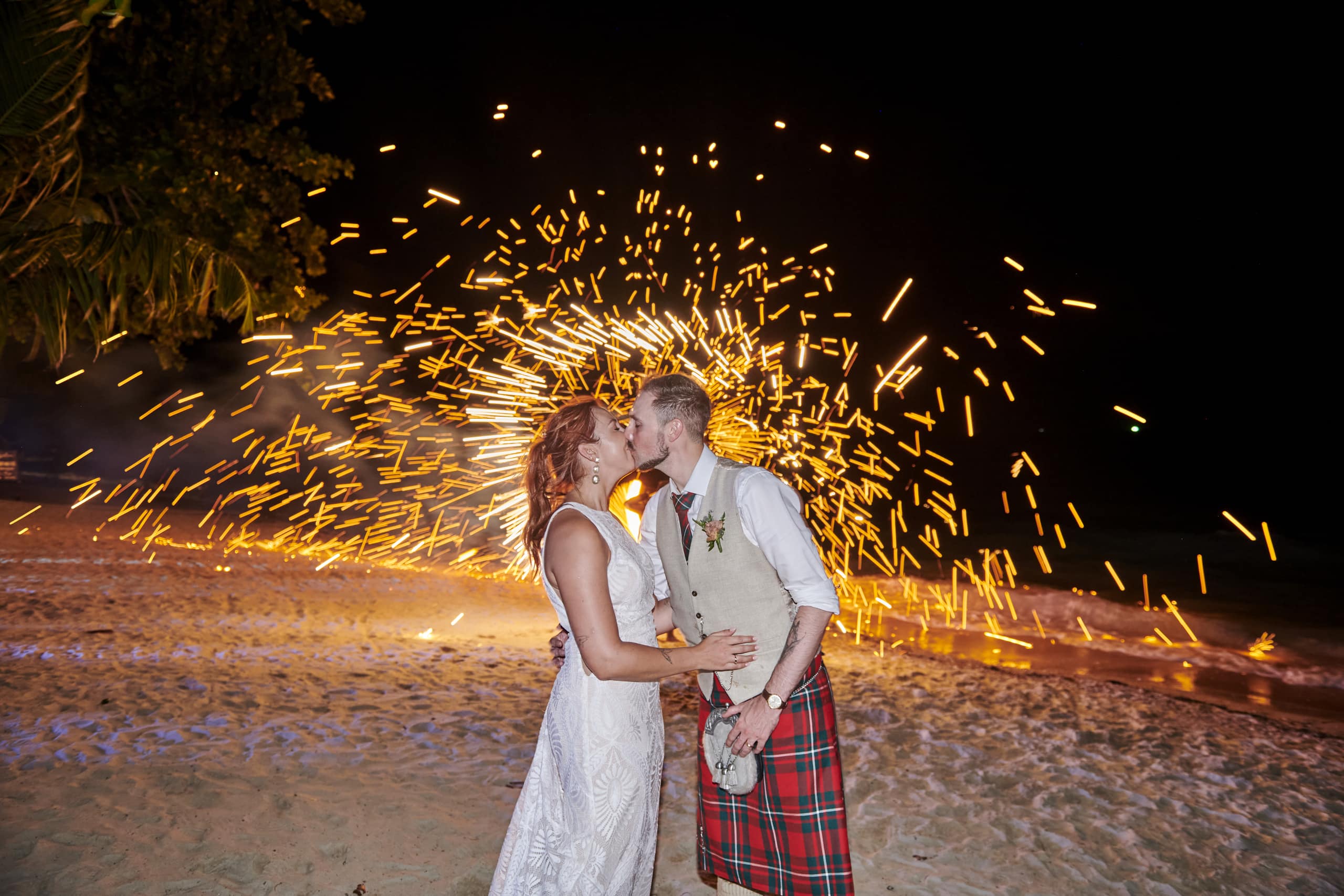 couple wedding fire show