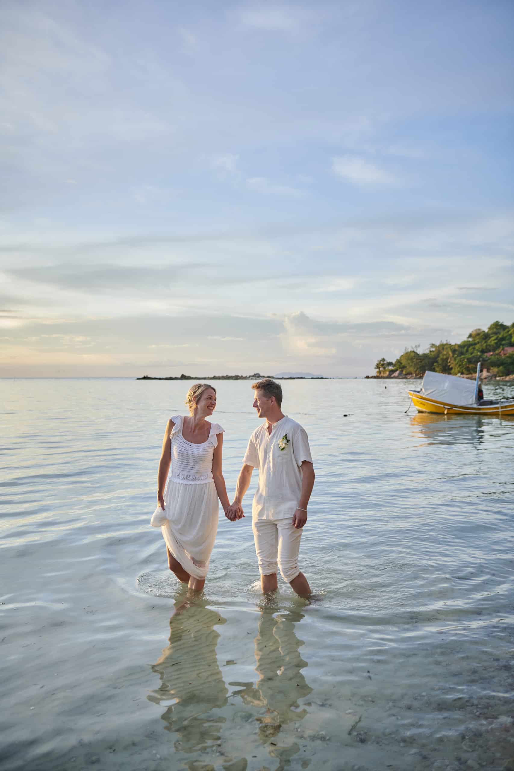 sunset wedding couple