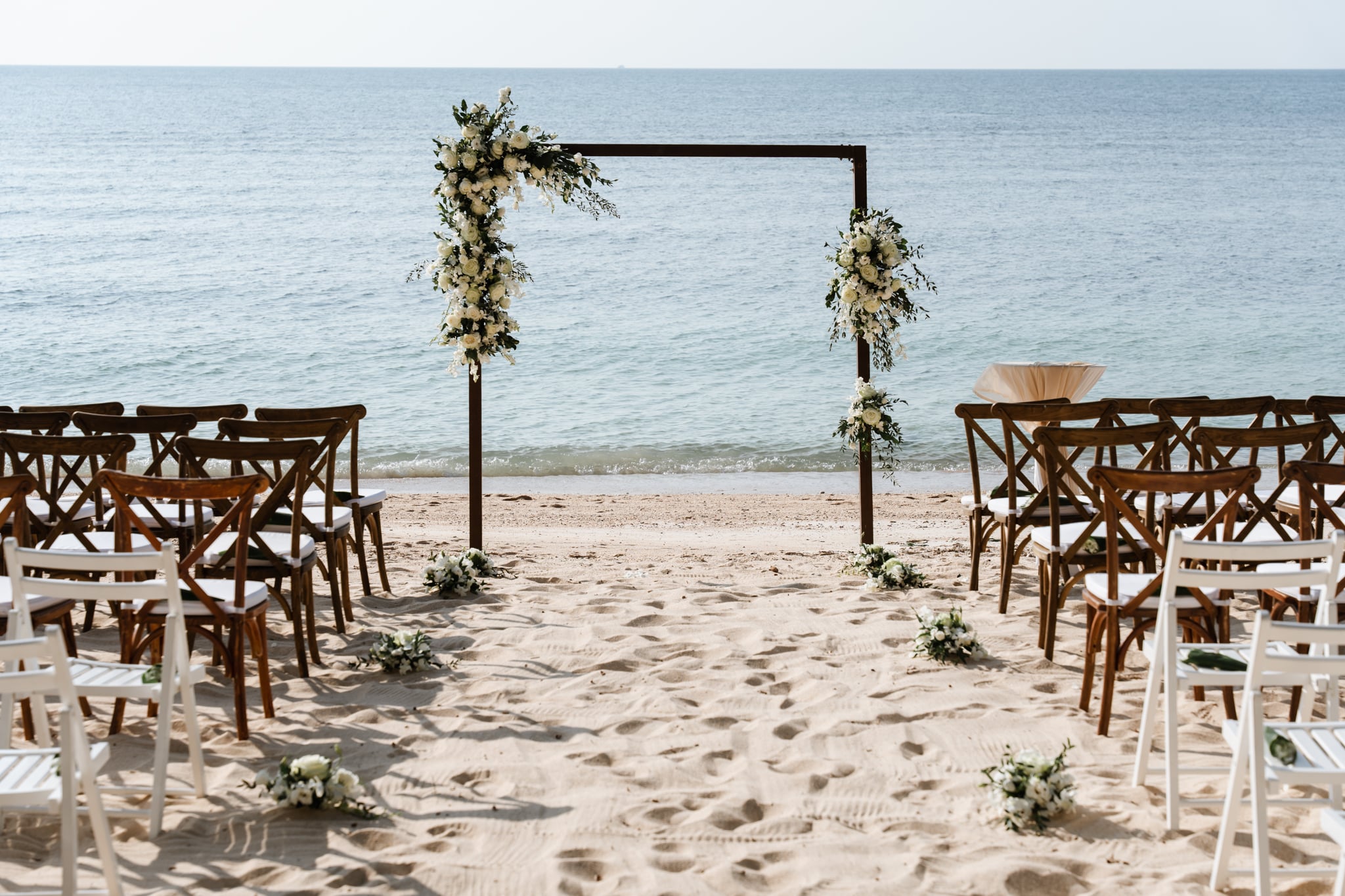 beach wedding decoration ceremony