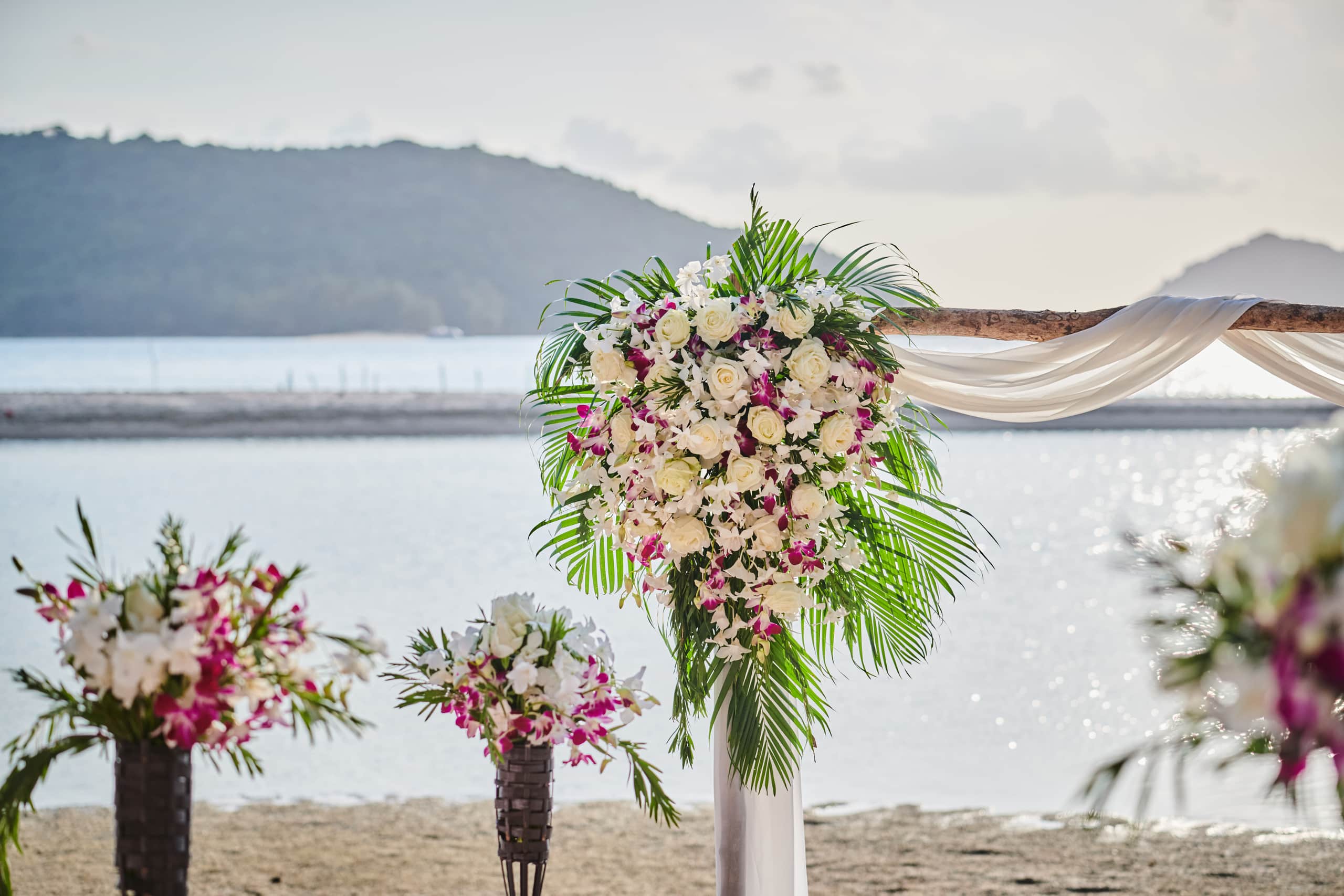 beach wedding decoration